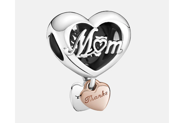 icónica pulsera de Pandora más barata con charms especiales para nuestras madres